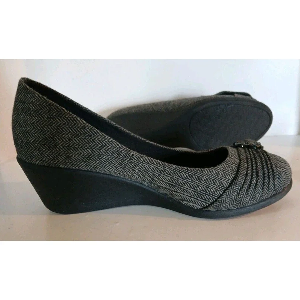 DexFlex Sport Comfort Wedge Gray-Black Plaid Round Buckle Knot  Design  Size-9